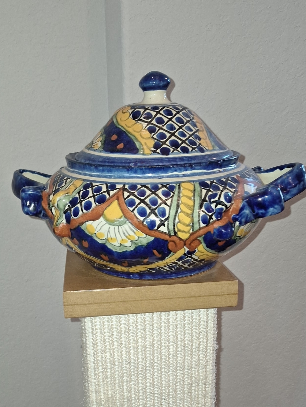 Talavera Mexico Soup Tureen Blue White Yellow Florals - Picture 4 of 11